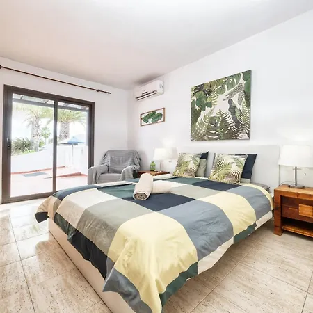 Villa Picasso - Private Pool, Bbq&air-con By Lanzarote Playa Blanca (Lanzarote)