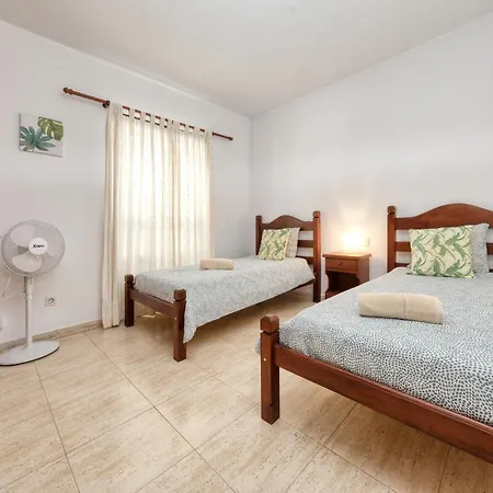 Picasso - Private Pool, Bbq&air-con By Lanzarote Playa Blanca (Lanzarote)
