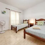Picasso - Private Pool, Bbq And Air-con By Lanzarote 플라야블랑카