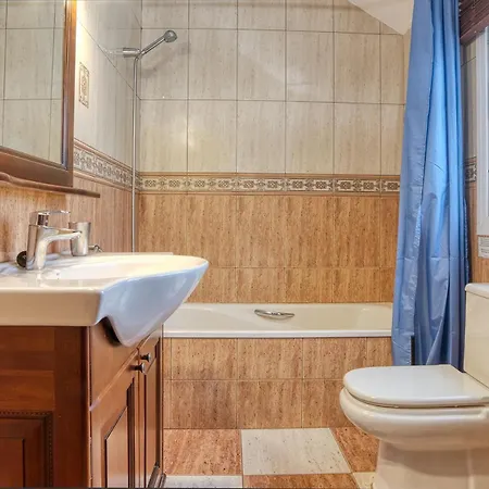 Villa Picasso - Private Pool, Bbq And Air-con By Lanzarote Playa Blanca (Lanzarote)