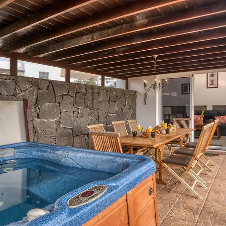 Picasso - Private Pool, Bbq And Air-con By Lanzarote