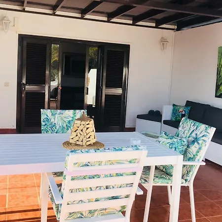 Villa Picasso - Private Pool, Bbq And Air-con By Lanzarote Playa Blanca (Lanzarote)